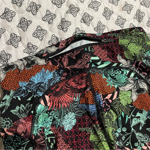 Lululemon Align Patterned Leggings with Pockets Size 6 - Picture 3 of 4